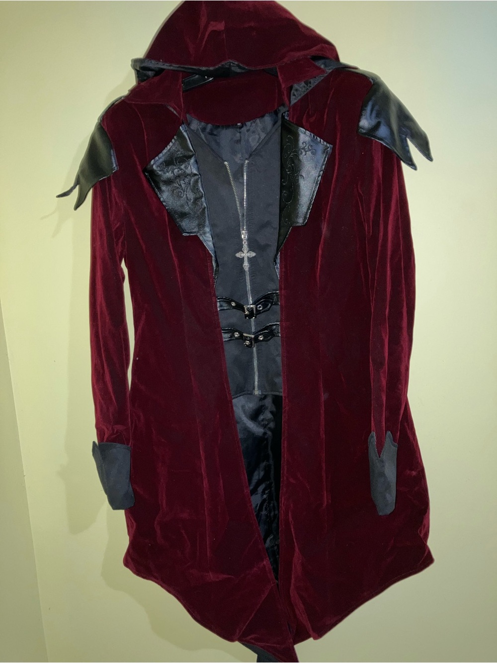 Gothic Hooded Jacket Coat Men Red Black Dieselpunk Assassin Creed Cosplay Pirate
